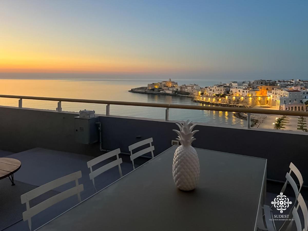 Infinito - Attico Sul Mare Appartement Vieste Buitenkant foto