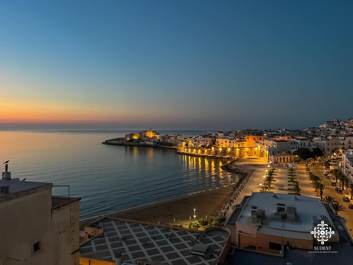Infinito - Attico Sul Mare Appartement Vieste Buitenkant foto