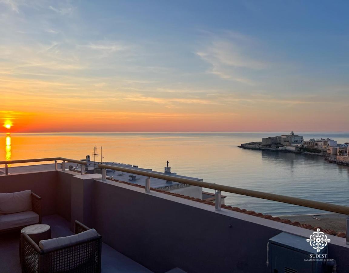 Infinito - Attico Sul Mare Appartement Vieste Buitenkant foto