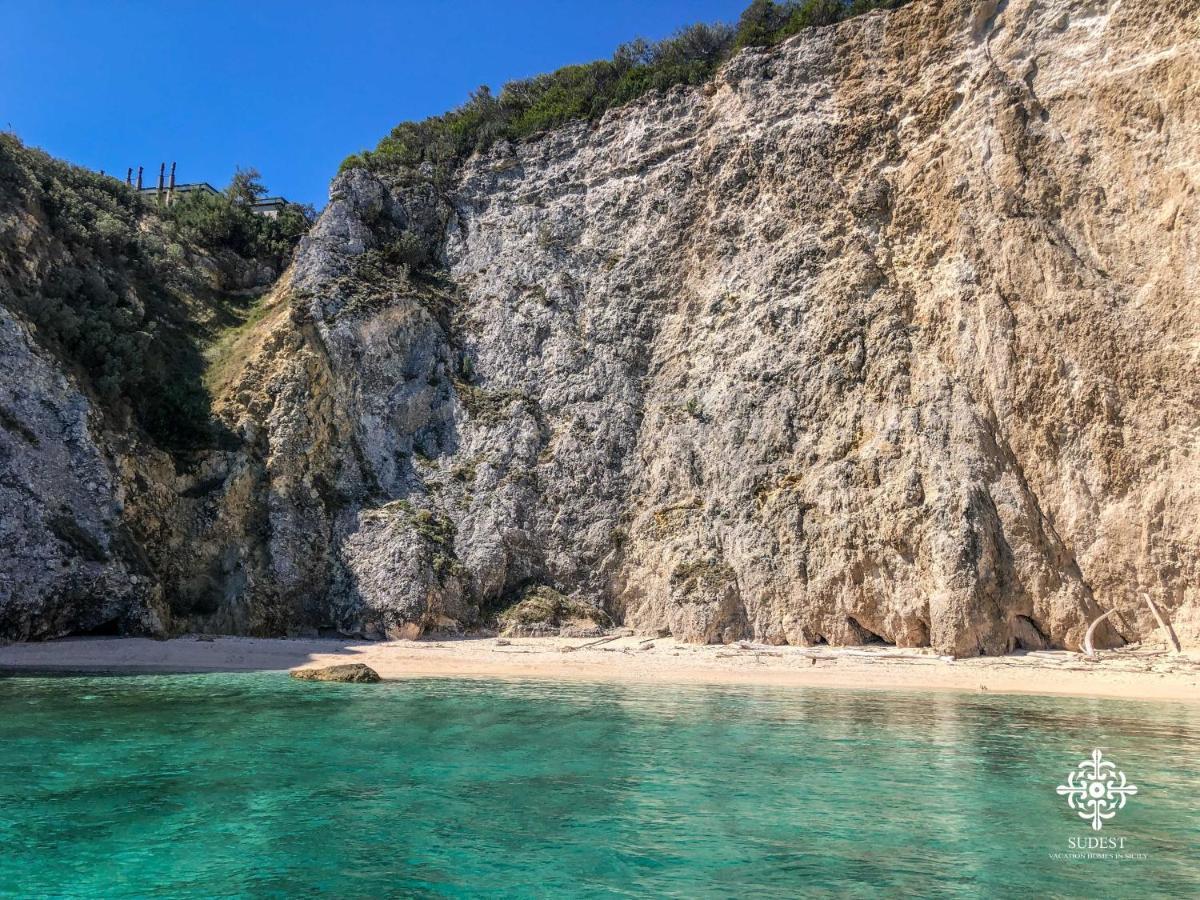 Infinito - Attico Sul Mare Appartement Vieste Buitenkant foto